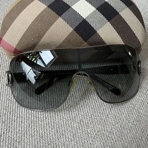 Burberry Black Sunglasses